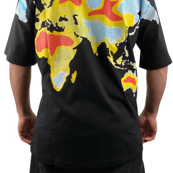 Men’s CHINATOWN TSHIRT SZ L USED NO RIPS OR STAINS - Picture 2 of 4